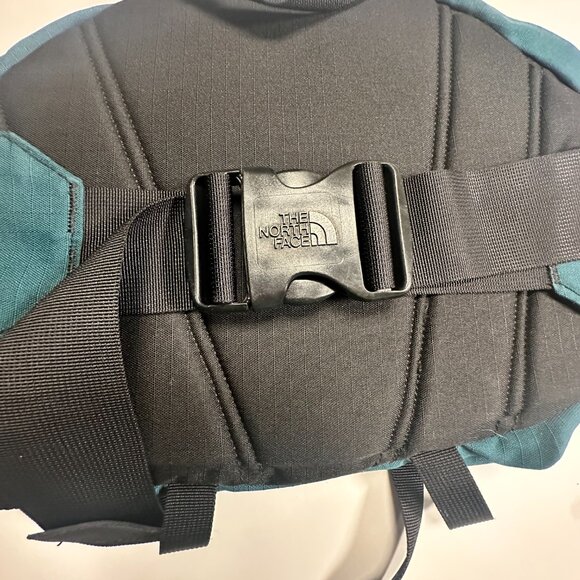 North Face hip pack with shoulder strap - Picture 2 of 7
